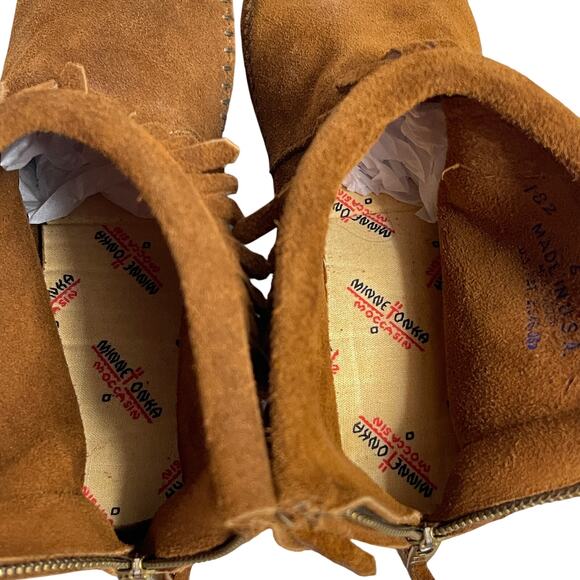 Minnetonka Moccasins Back Zip Softsole Women's Size 6 Fringe Suede Ankle Boot - Picture 6 of 7